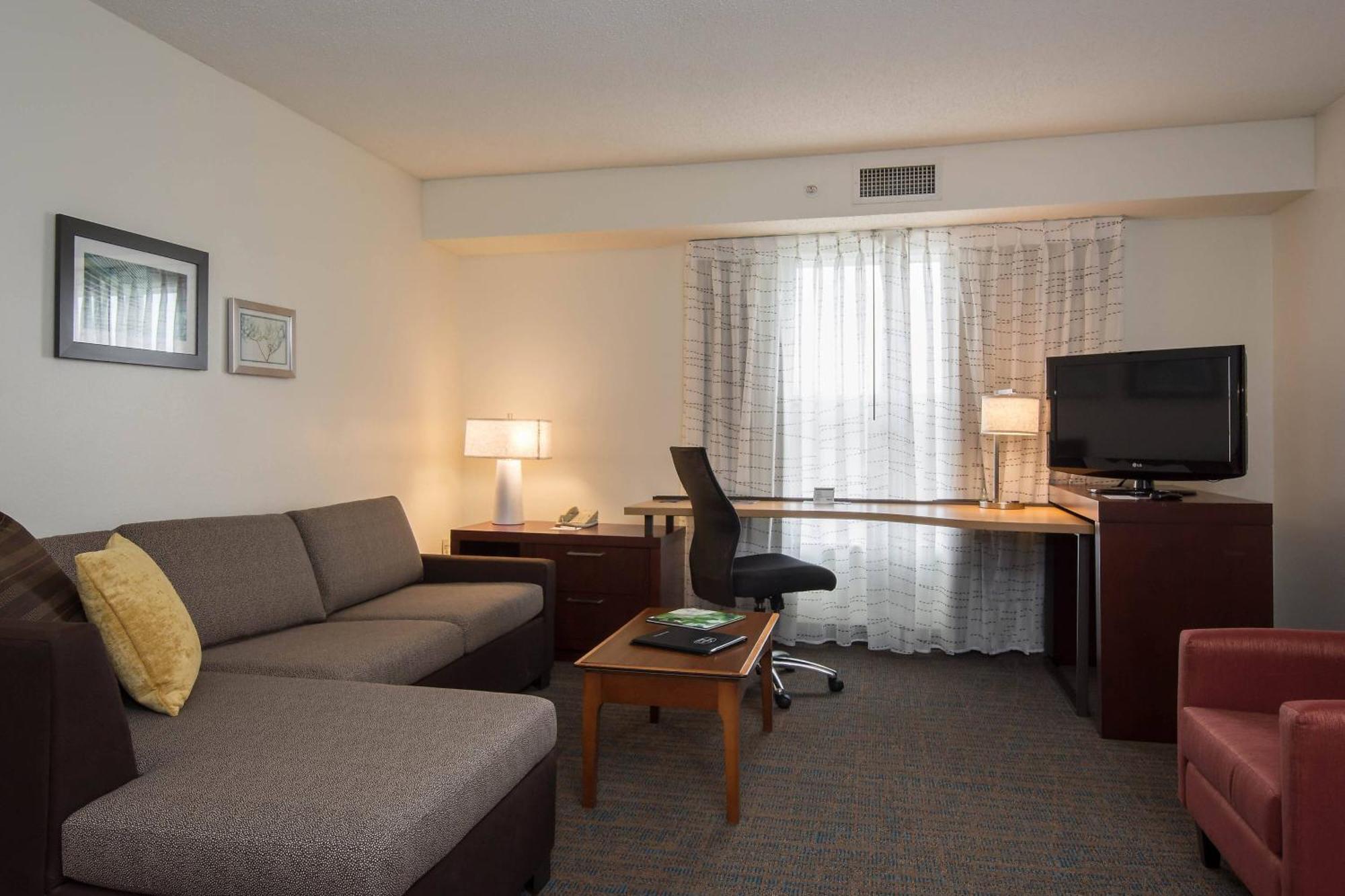 Residence Inn By Marriott Charlotte Piper Glen Zewnętrze zdjęcie